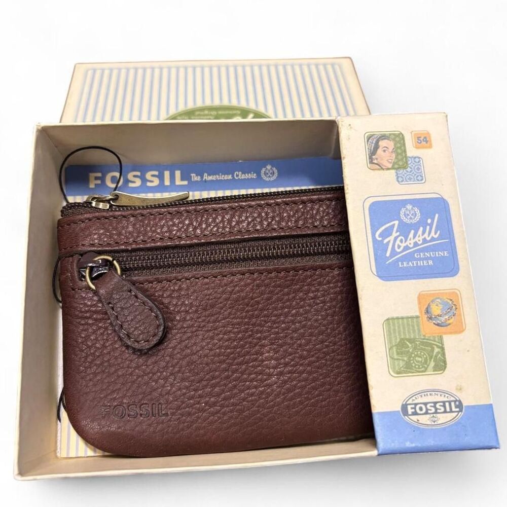 Fossil Brown Genuine Leather Coin Purse / Small Wallet NWT